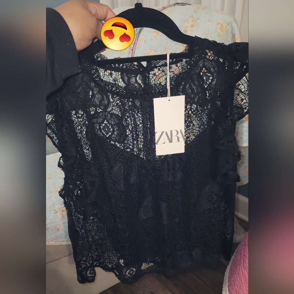 Zara Lace ruffled Top Blouse Shirt Lined Bloggers